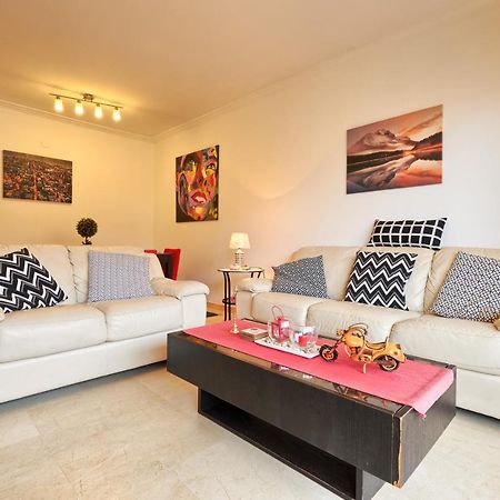 Beach And Town Centre At Your Doorstep Marbella Buitenkant foto