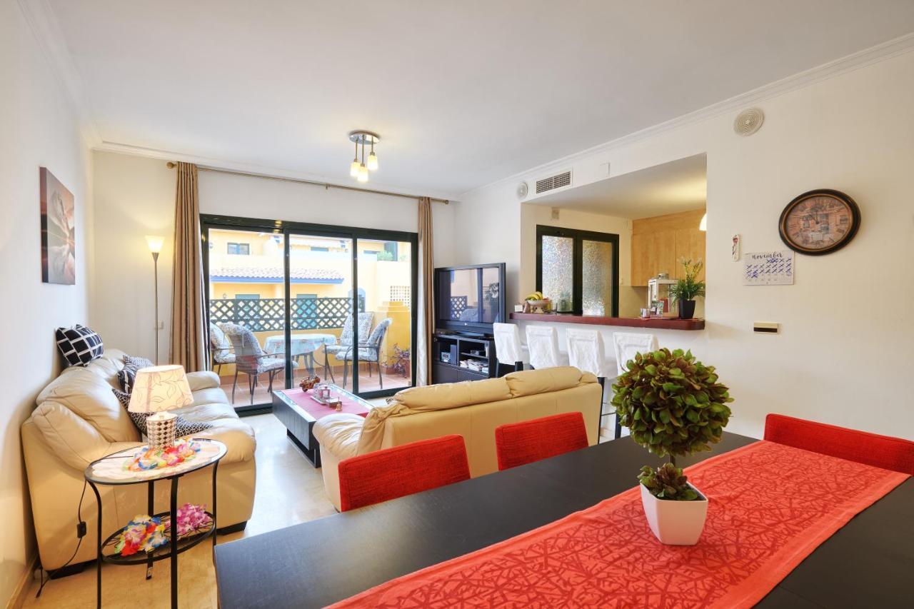 Beach And Town Centre At Your Doorstep Marbella Buitenkant foto