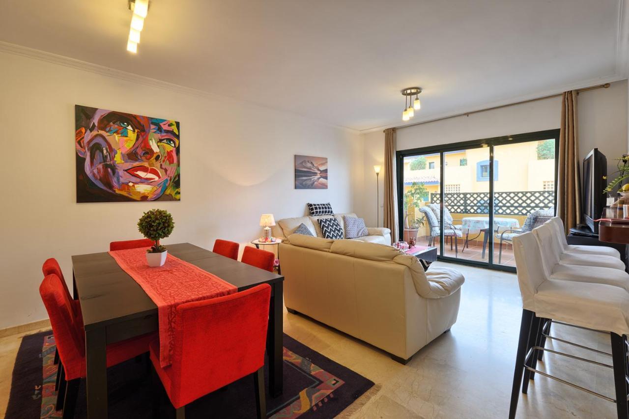 Beach And Town Centre At Your Doorstep Marbella Buitenkant foto